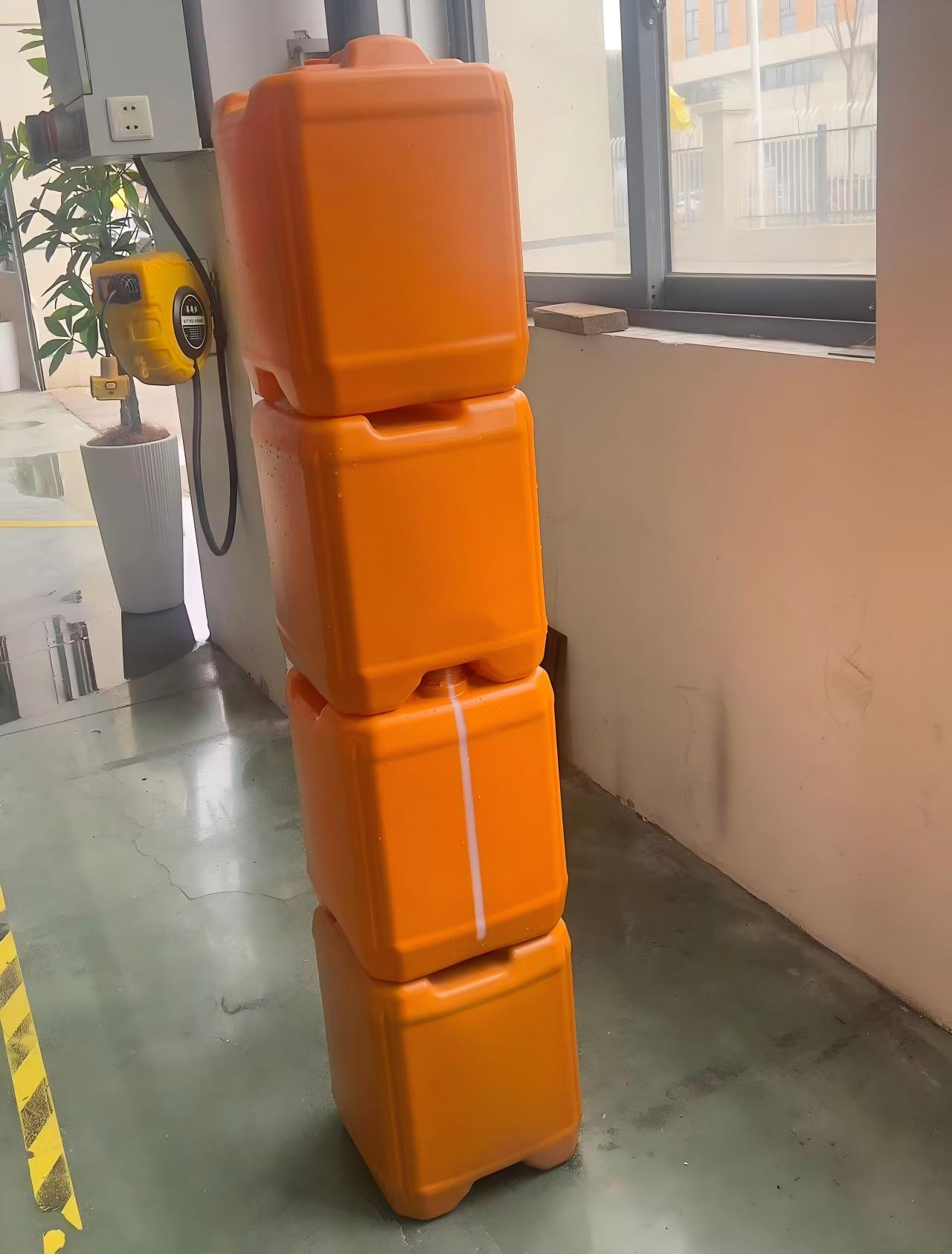 Máquina de moldeo por soplado Jwell 30L para contenedores de plástico HDPE de una o varias capas, bidón y tambores abiertos