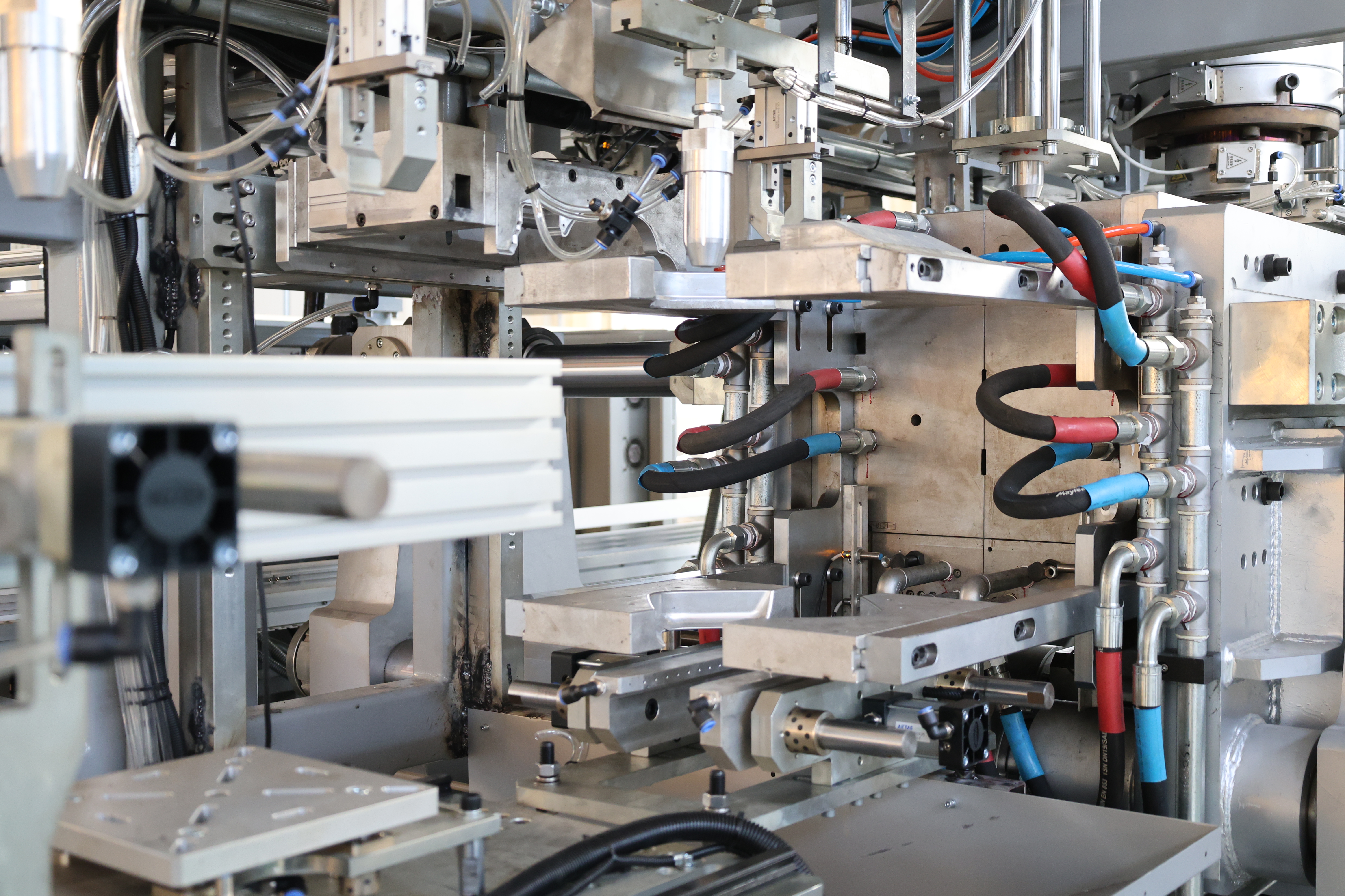 Máquina de moldeo por soplado de doble estación de 30 l para envasado de productos químicos 